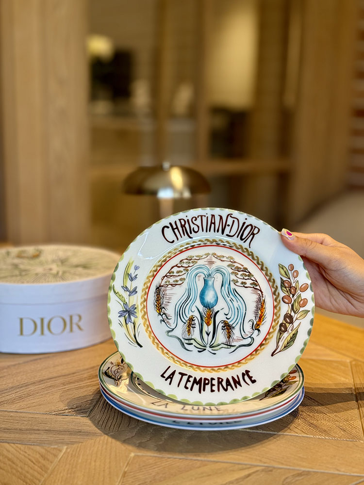 خرید ست 4 عددی بشقاب های طرحدار های کوالیتی برند DIOR