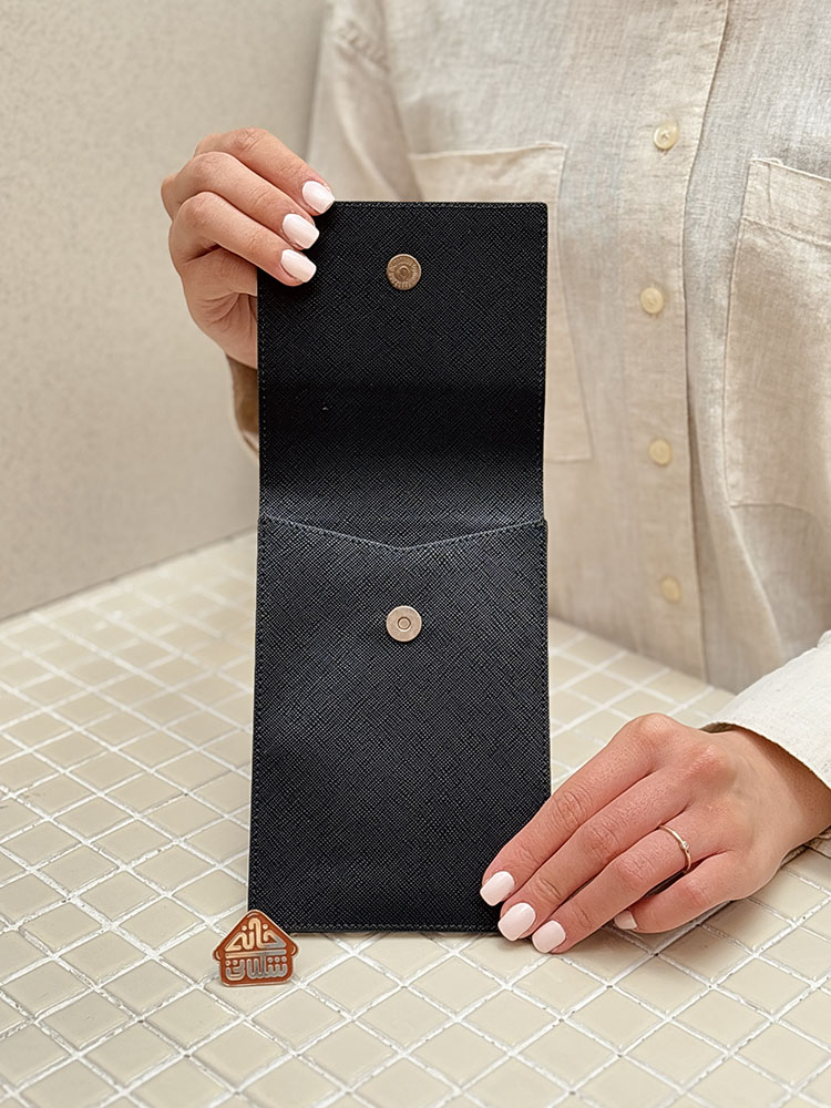 خرید کراس بادی موبایل و پاسپورت کارل لاگرفلد سافیانو Karl Lagerfeld Saffiano Monogram